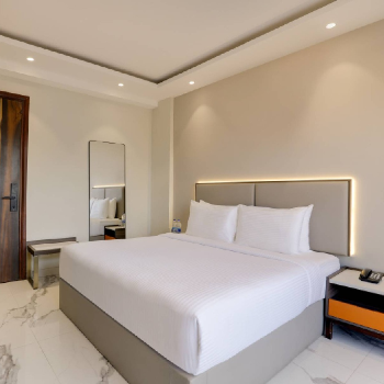 Discover Comfort and Convenience at Sukh Vasa Gurugram’s Deluxe Rooms