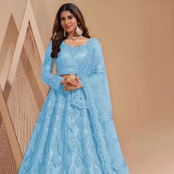 Embrace Elegance: How Monisha Transformed Her Wardrobe with the Perfect Kurti Set