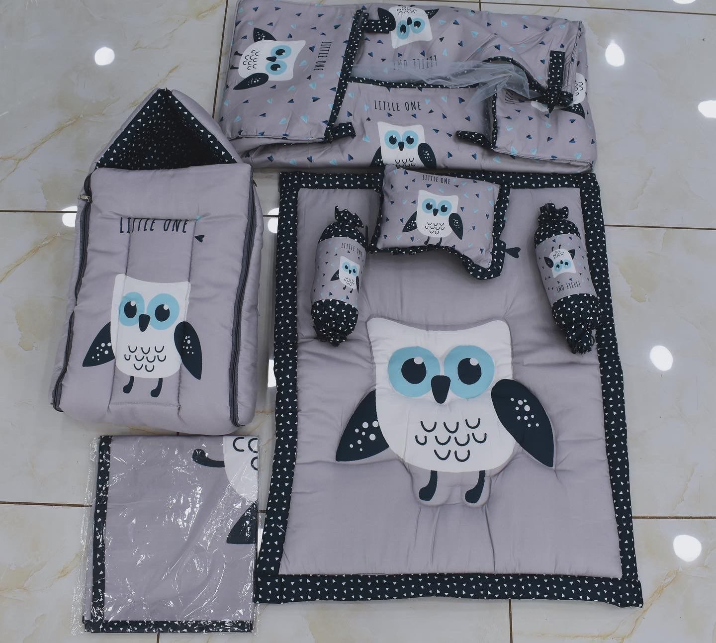 Embrace Parenthood with Our Essential Digital 4-Piece Set for Newborns