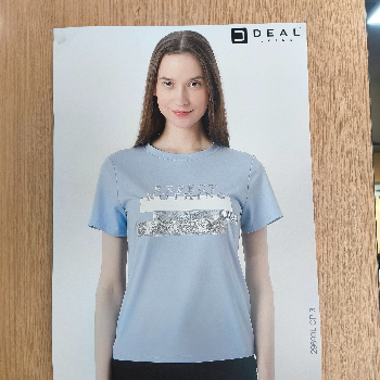 Embrace Comfort and Style with Deal Jeans T-Shirts