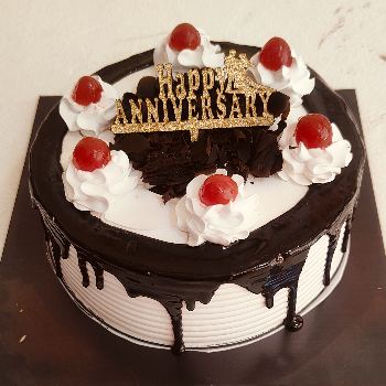 Savor the Sweet Elegance: How Black Forest Cake Solves Celebratory Dilemmas