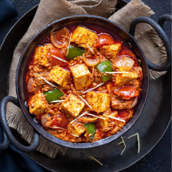 Discover the Culinary Magic of Kadhai Paneer for Busy Indian Professionals