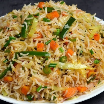 Savoring Simplicity: How Latha's Chicken Fried Rice & Garlic Chicken Combo Transforms Mealtime Woes