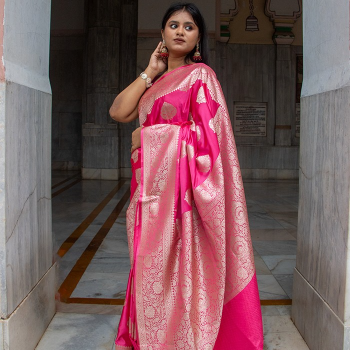 Embracing Tradition with Modern Elegance: The Mashru Silk Saree Experience
