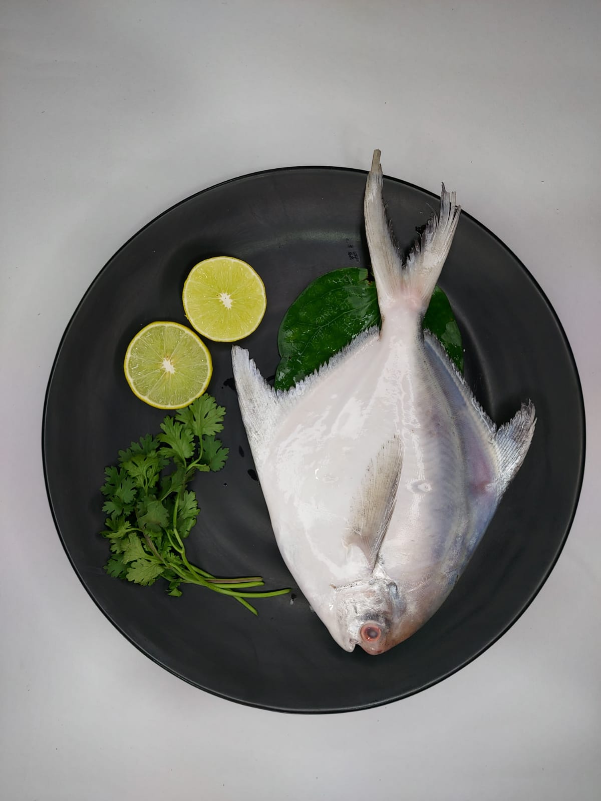 Unlock the Secret to Fresh & Flavorful Fish: Meet Tarun, the Pomfret Lover