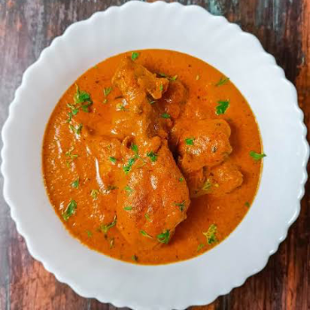 Savoring Satisfaction: How Chicken Lababdar Transforms Mealtime for Busy Professionals