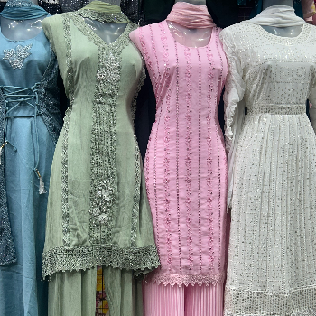 Revamp Your Wardrobe with Elegance: Transforming Lives with Women's Suits