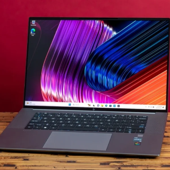 Empowering Dreams: How a Reliable Laptop Transformed Riya's Career