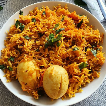 Savoring Tradition: How Chicken Biryani Solves Your Mealtime Dilemma