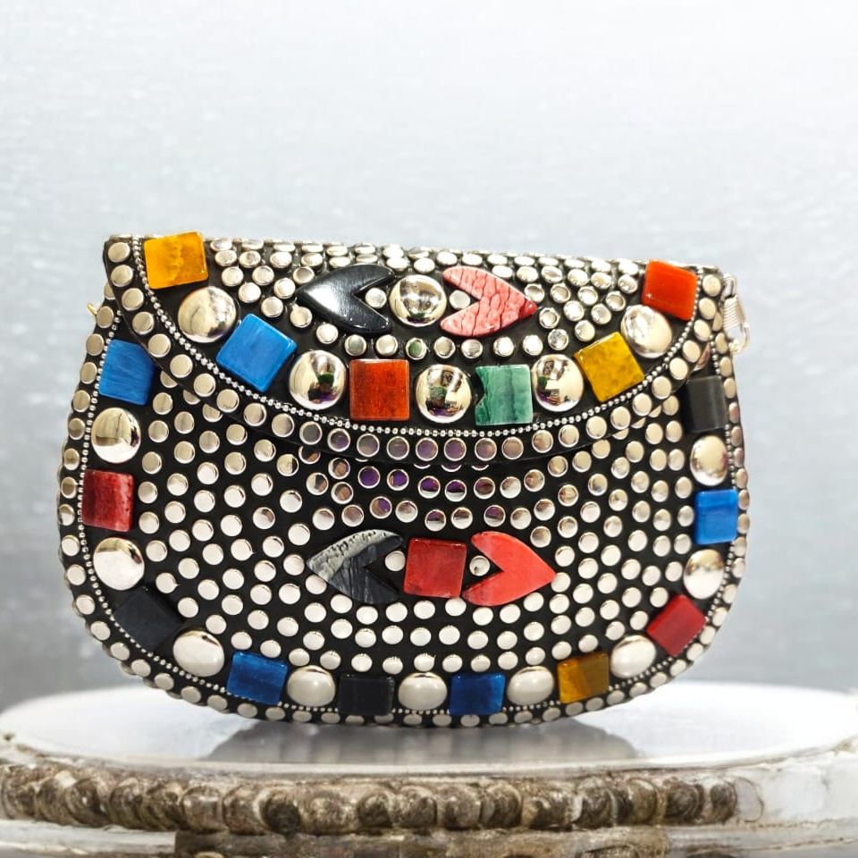The Transformative Power of Metal Clutch Bags: Elevate Your Style with Hamnaya Handicraft