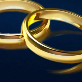 Transforming Traditions: How Online Shopping Elevates the Jewelry Experience