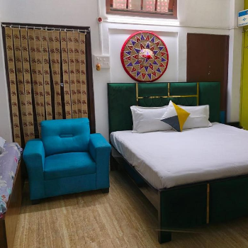 THE PALM SUITES - Finding Comfort and Connection: The Ideal Budget Room Experience for Couples in Guwahati