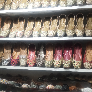 Discover the Magic of Jutti Mahal: The Perfect Blend of Tradition and Comfort
