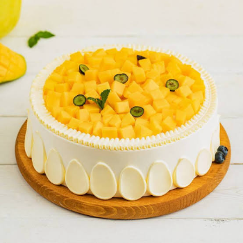 A Slice of Happiness: How Mr. Breado's Eggless Mango Cake Solves Riya's Celebration Dilemma