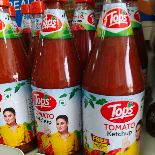 MOHAN KARYANA STORE - The Secret to Perfect Meals: How Tomato Sauce Became Kavita's Kitchen Hero in Patiala