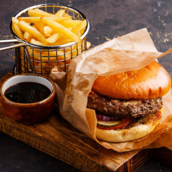 PIZZA ITALIA - Savor the Delight: How the Italian Burger Combo Solves Your Hunger Pangs in Hoshiarpur
