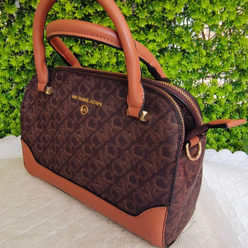 K K APEX GLOBAL - Traveling in Style: How Michael Kors Duffel Bags Solve the Modern Traveler's Dilemma in Delhi