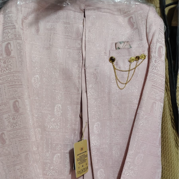 AAFTAB GARMENTS - Transforming Confidence and Style: The Perfect Suit for the Modern Indian Gentleman in Khalilabad