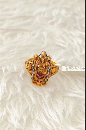 Unveiling the Perfect Gift: How Balaji Jewellers Transforms Special Moments