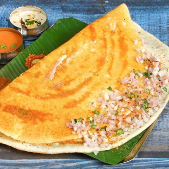 A RAJAPANDIAN - Spice Up Your Breakfast with Onion Dosa: A Delicious Solution for Busy Mornings in Madurai