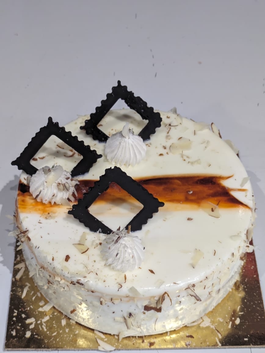 LOVE BITES CAKES N CAFE - Indulging in Tradition: The Perfect Badam Mava Cake for the Modern Indian Family in Pune