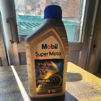 G10  AUTO SPARE AND REPAIR - Engine Oil Adventures: How Mobil Super Moto 20W-40 4T Solves Raj's Daily Commute Dilemma in Panipat