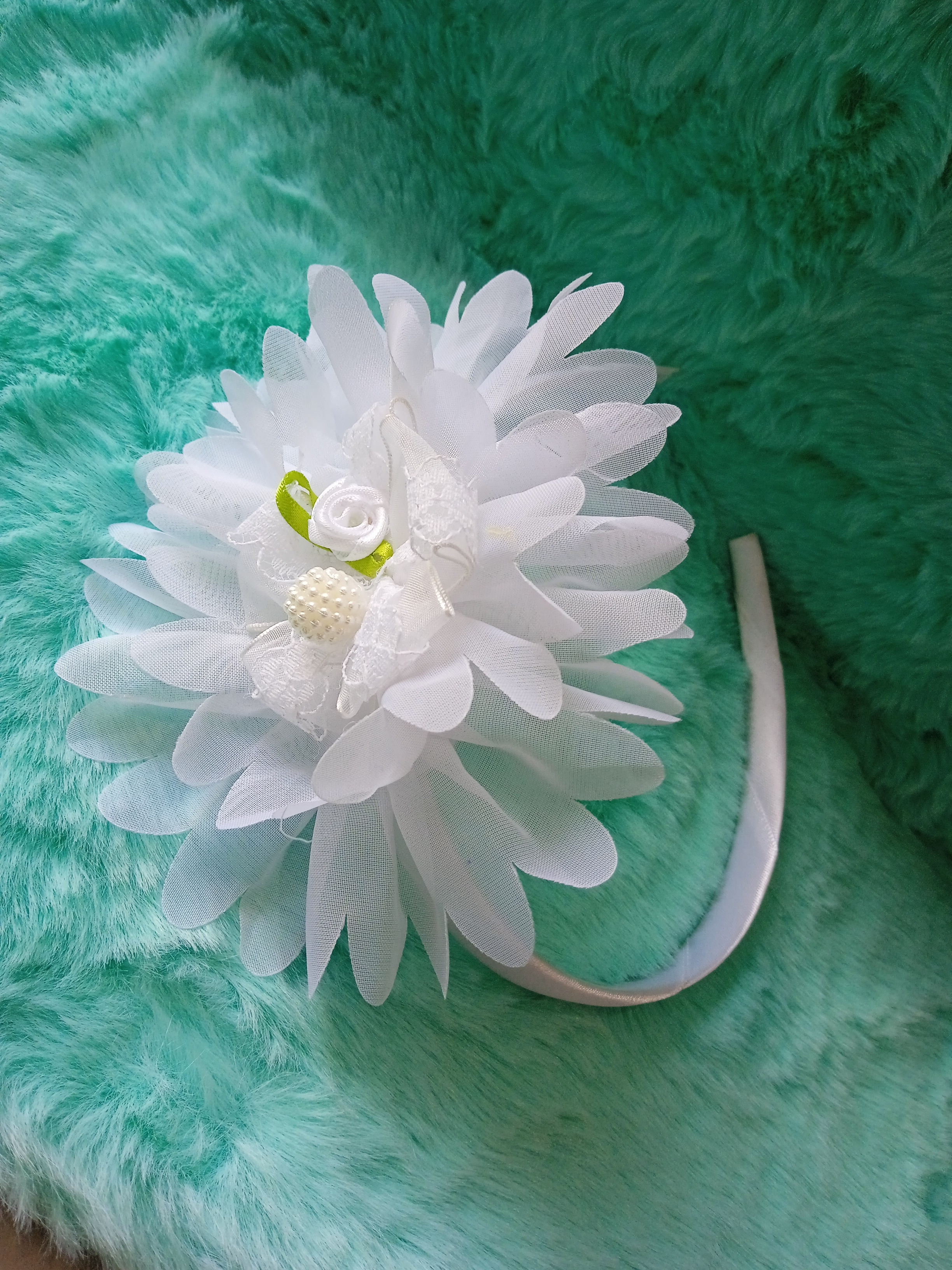 The Essential Hair Accessory for Every Indian Woman: Discover the Super 99 Hair Band
