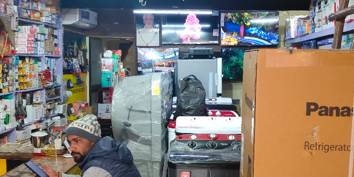 MAHAVEER RADIO AND ELECTRONICS - MAHAVEER RADIO AND ELECTRONICS in Kumher