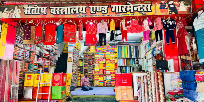 SANTOSH VASTRALAYA AND GARMENTS - SANTOSH VASTRALAYA AND GARMENTS in Chandauli