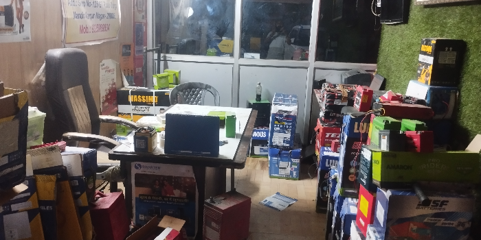 FREEDOM BATTERIES - FREEDOM BATTERIES in KANPUR NAGAR