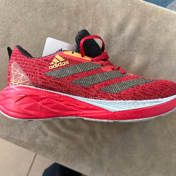 SNEAKER HUB - Gallery in Bathinda