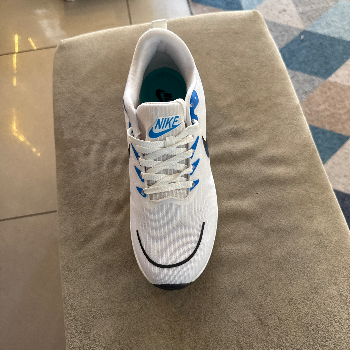 SNEAKER HUB - Gallery in Bathinda