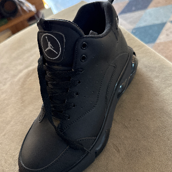 SNEAKER HUB - Gallery in Bathinda