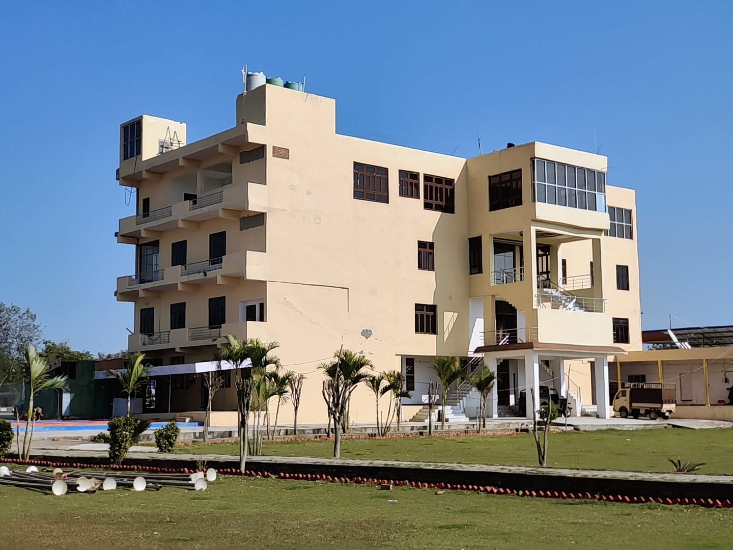 Chandra lawn and resorts - Gallery