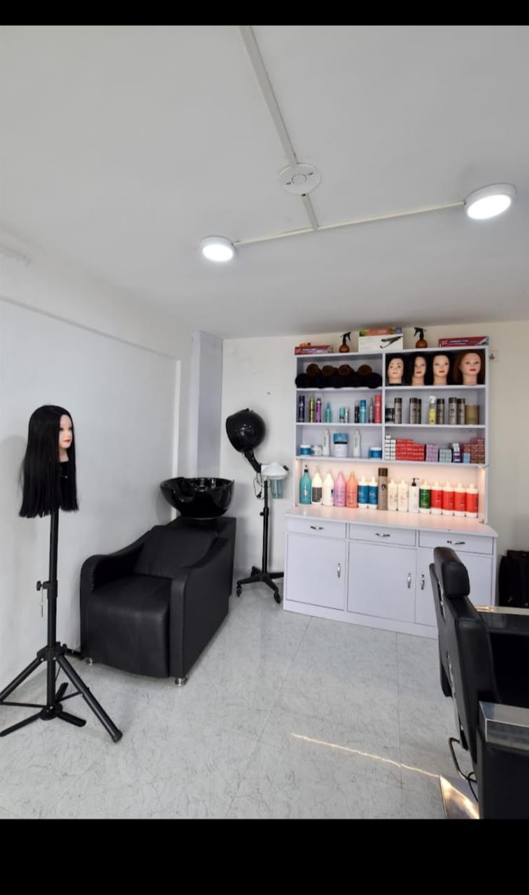 AHIRE'Z Unisex Salon - Gallery in PUNE