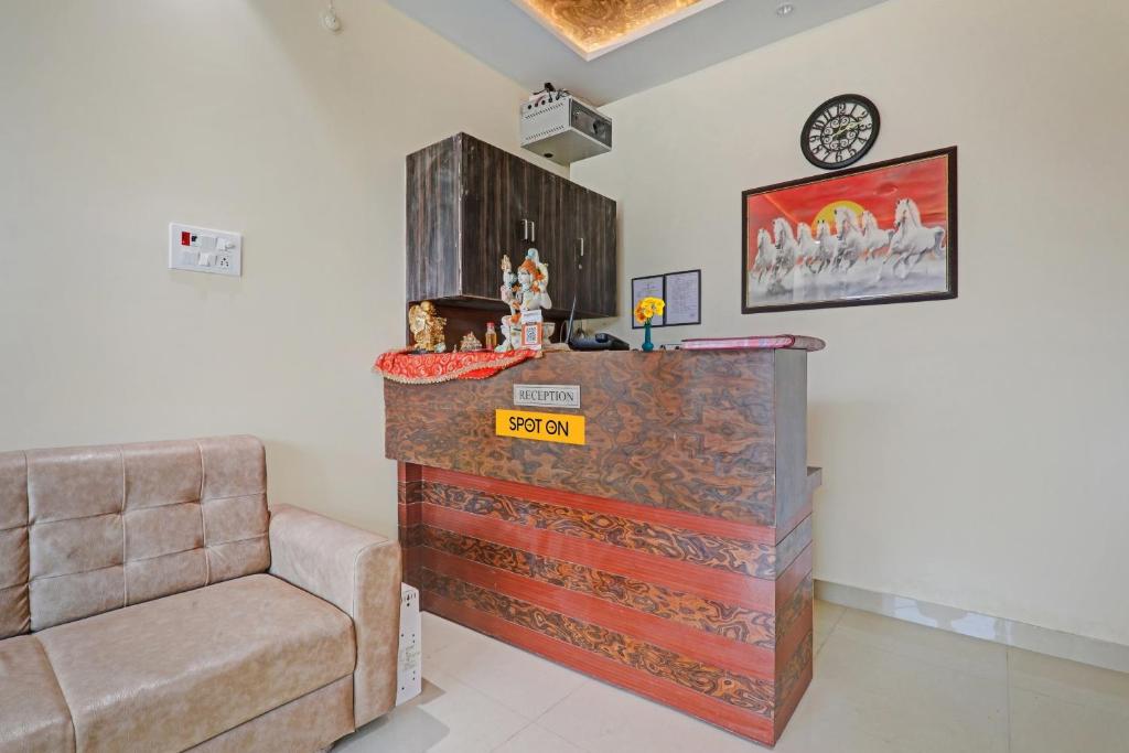 A5 Hotel And Dormitory - Gallery in GORAKHPUR