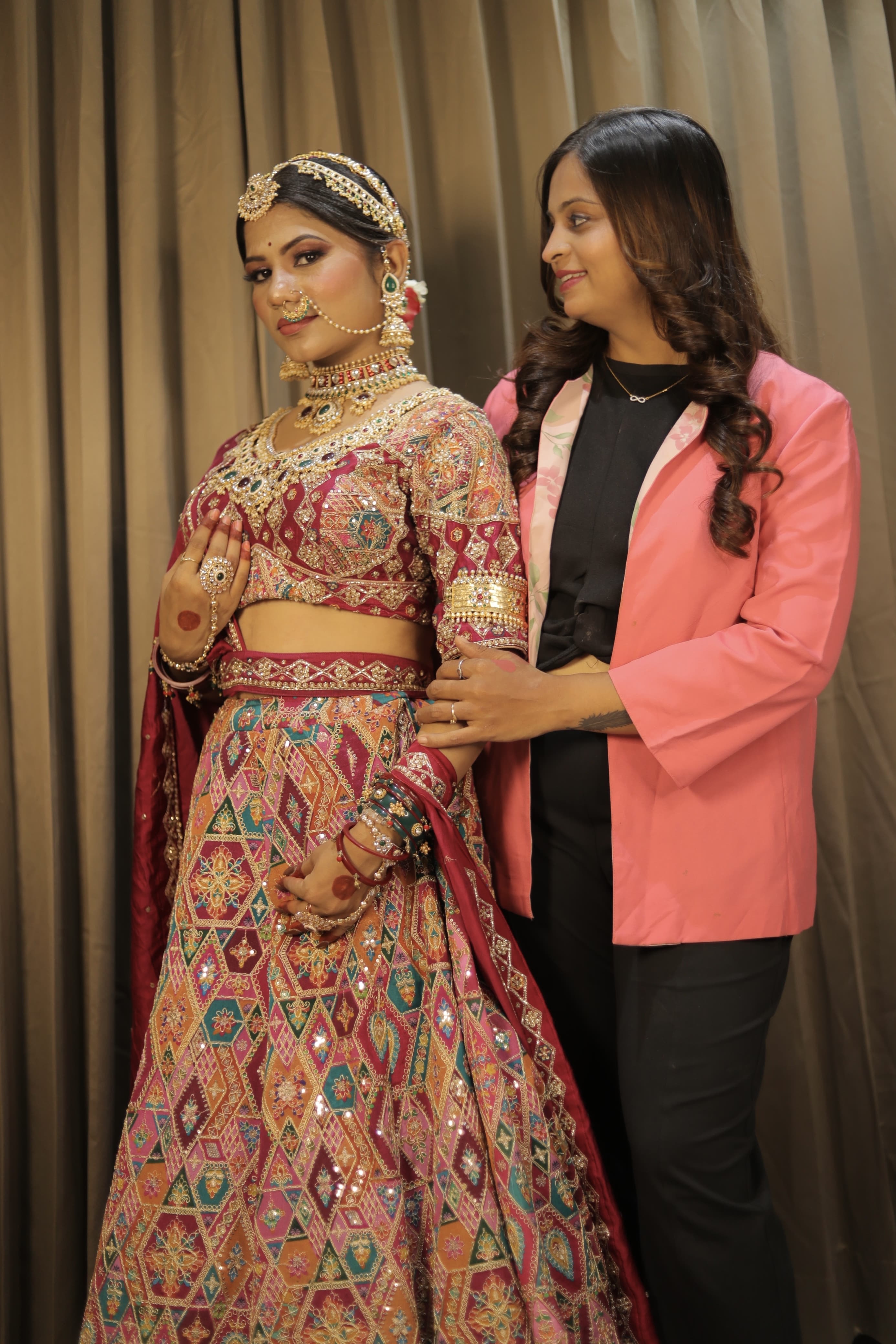 FAME MAKEOVERS - Gallery in Surat