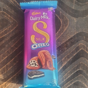 Cadbury Silk Oreo Creamy Chocolate Bar Treat