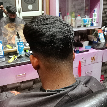 Salon Premium Haircut & Styling Service
