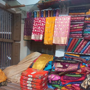 SHAHID NAVED - Elegant All Fabric Saree for Everyday & Festive Wear in Varanasi