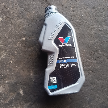Valvoline High Performance Engine Oil