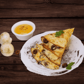 LA PINOZ PIZZA GULMOHAR - Mushroom Olive & Cheese Quesadillas in Bhopal