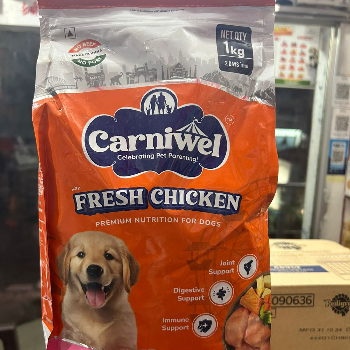 Carniwel Fresh Chicken Healthy Pet Meal displayed in Varanasi pet shop