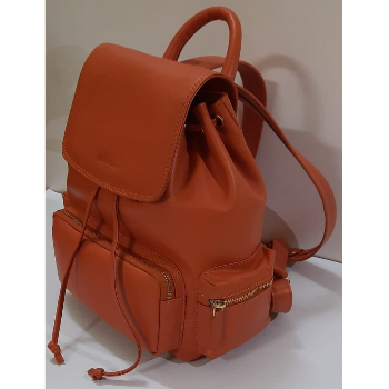 YOGO GLOBAL - Elegant Tera Leather Backpack in Hooghly