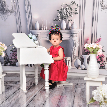 Kids enjoying a photography session at SHREE SWAMI SAMRTH PHOTO STUDIO in Jalna - Image 2