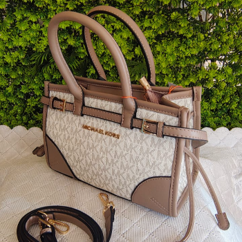 Michael Kors Handbag Elegant Luxury Shoulder Bag - Image 1