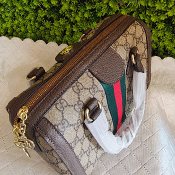 Gucci Medium Boston Bag Timeless Luxury Handbag - Image 4