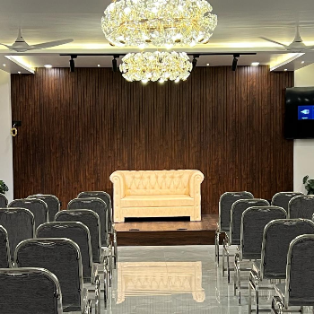 Wedding Reception Per Day AC Banquet Hall Booking - Image 1