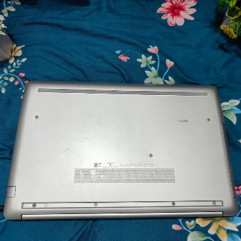 HP 15 Refurbished Laptop i5 8GB RAM SSD Combo - Image 2