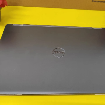 Refurbished Dell Latitude 7470 Core i7 Business Laptop - Image 1